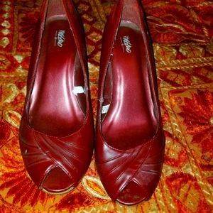 Red peep toe pumps